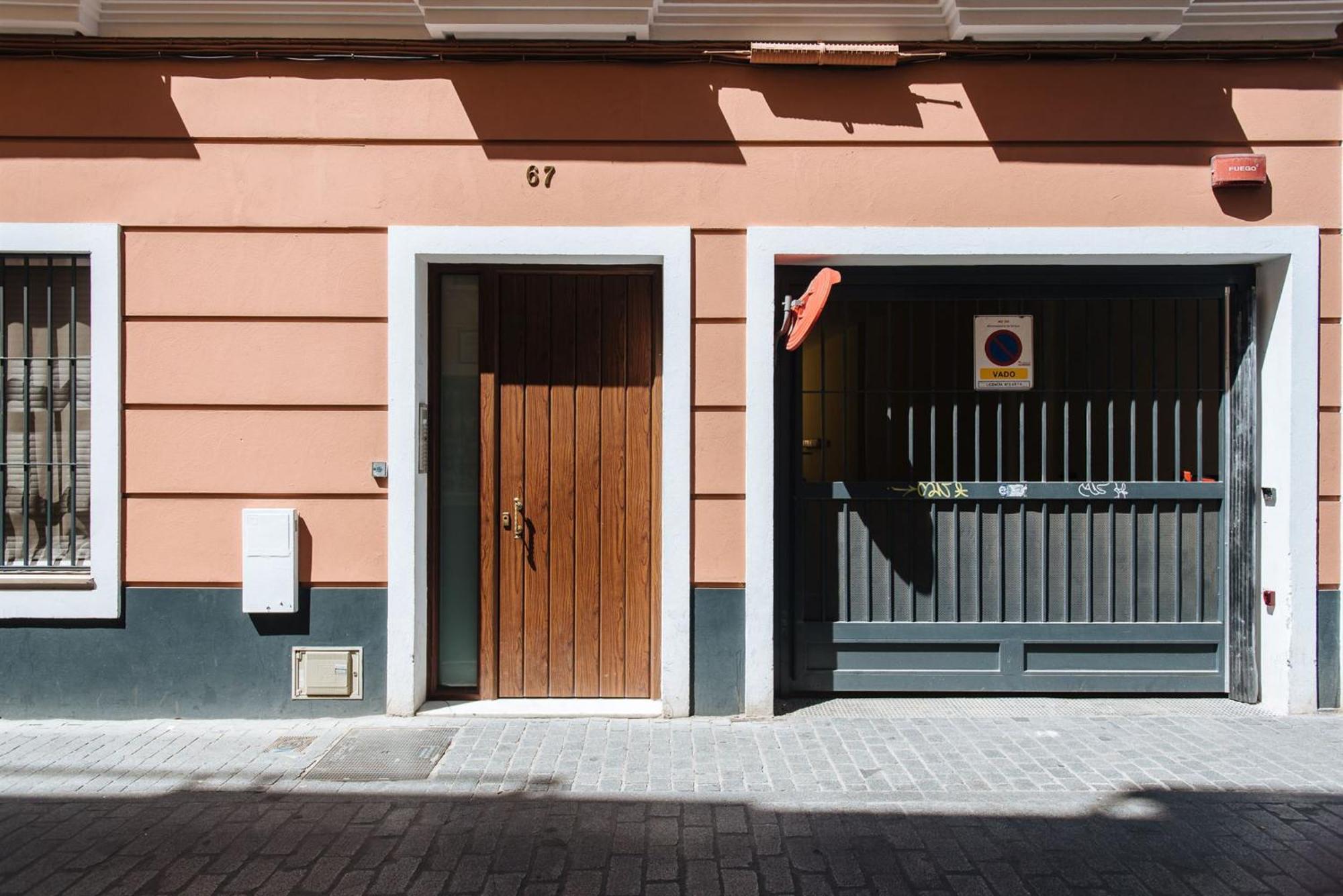 El Refugio De San Luis Con Parking Opcional Apartment Seville Luaran gambar